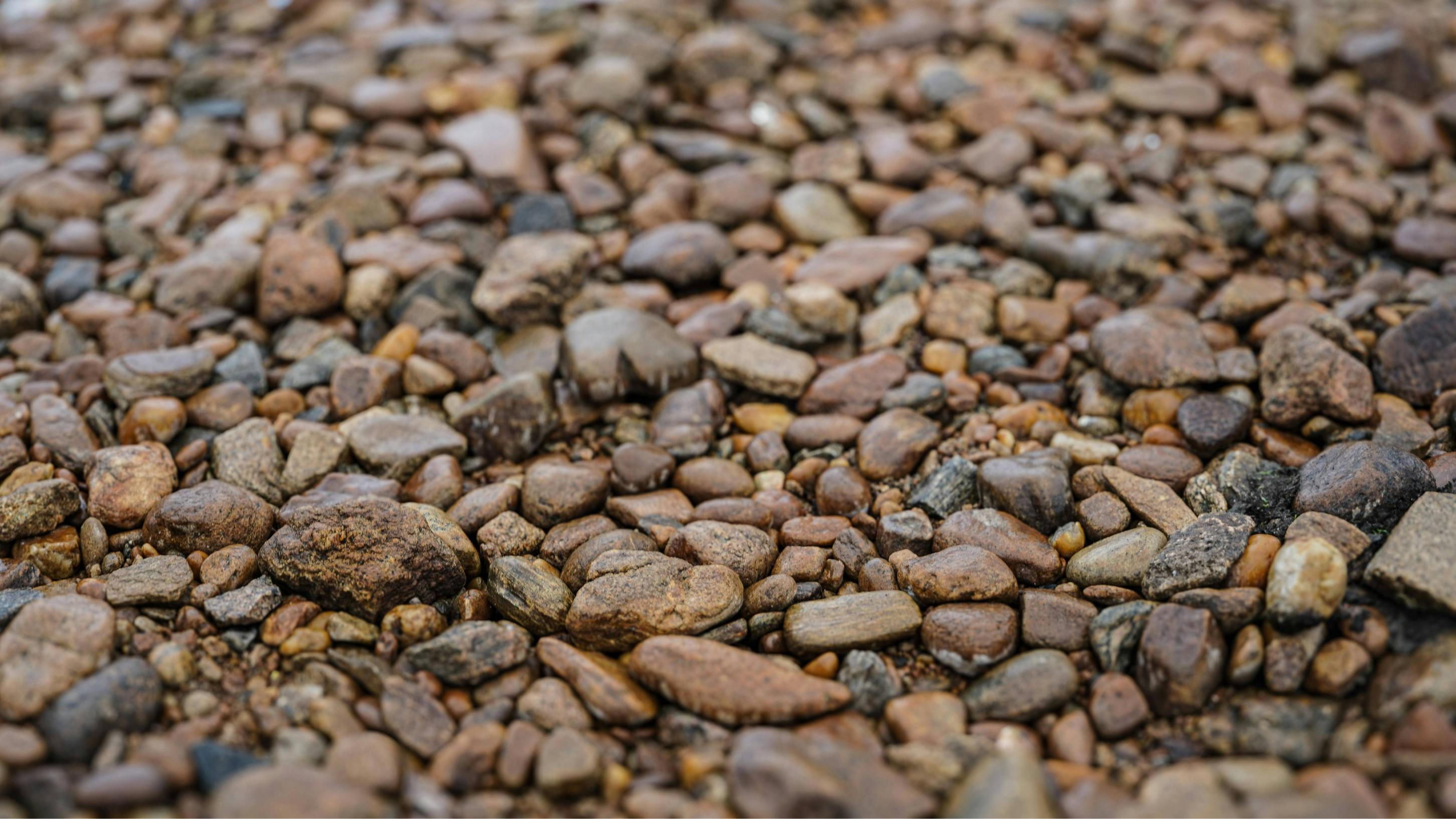 bulk indian stone aggregates lying on the ground